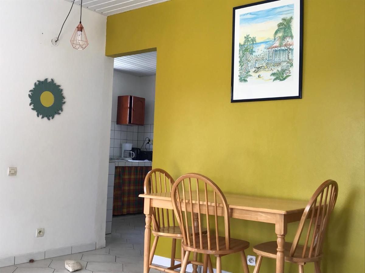 Case A Lili, Joli Haut De Villa Face A La Mer Dans Le Bourg. Terre-De-Haut Extérieur photo