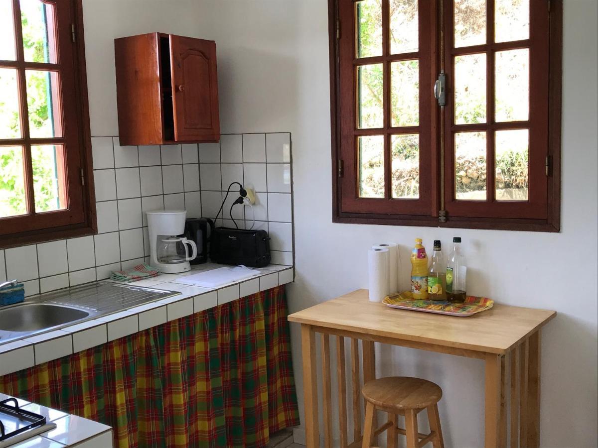 Case A Lili, Joli Haut De Villa Face A La Mer Dans Le Bourg. Terre-De-Haut Extérieur photo